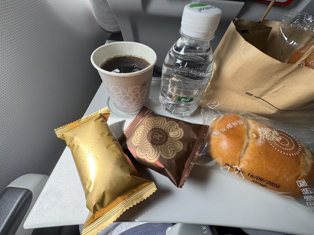 香港行きの機内食