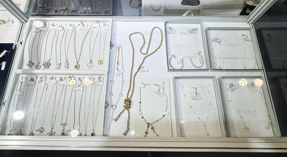 JKダイヤの出品ジュエリーネックレス