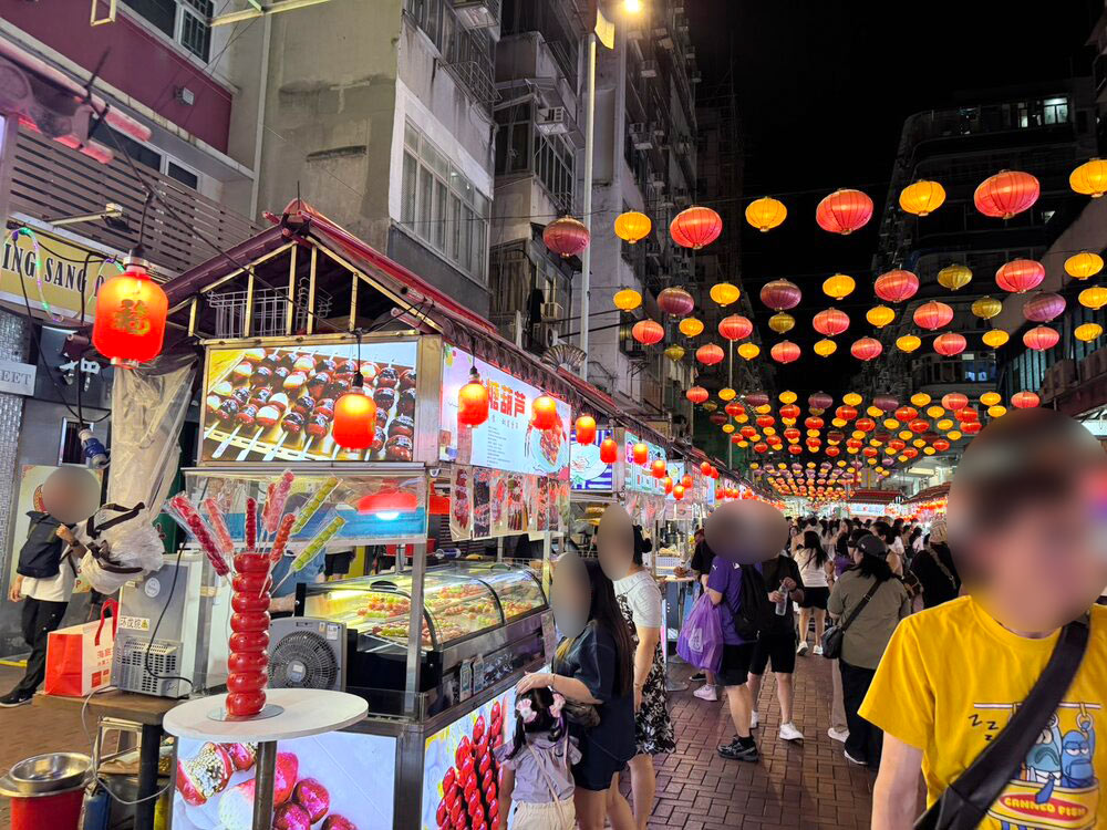 香港のナイトマーケットの様子
